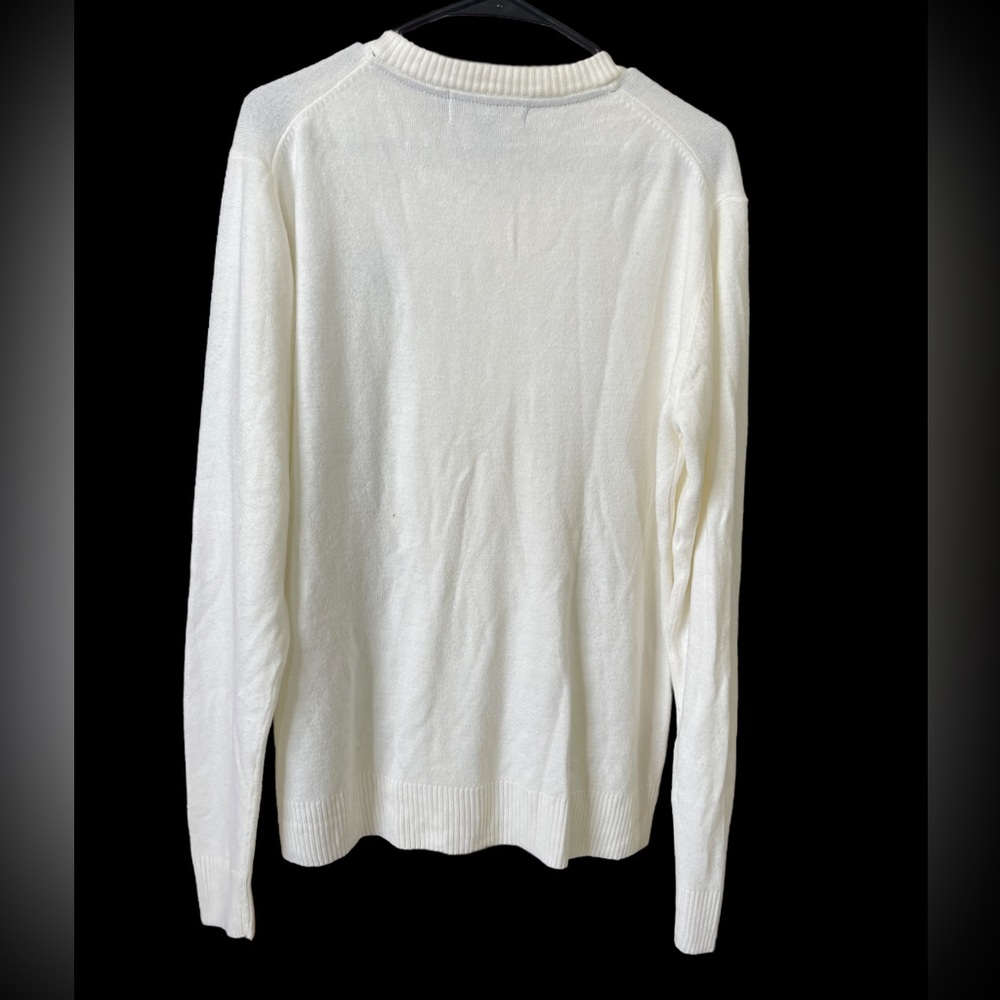 U.S. Polo Assn. Men's White V-Neck Sweater - Picture 3 of 5